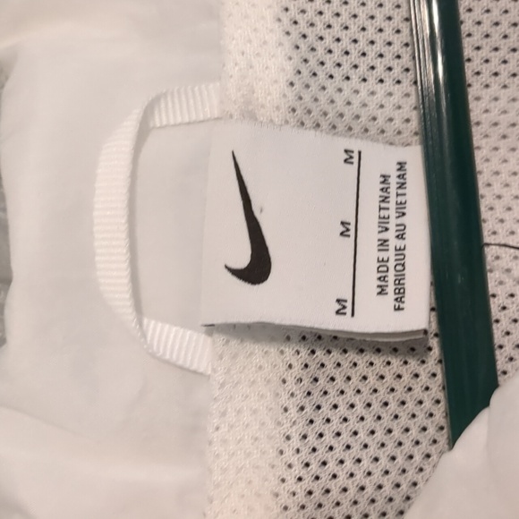 Nike Jacket - Picture 4 of 10